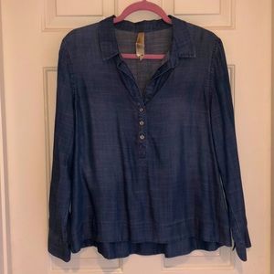 Incredibly soft flowy Jean long sleeve top